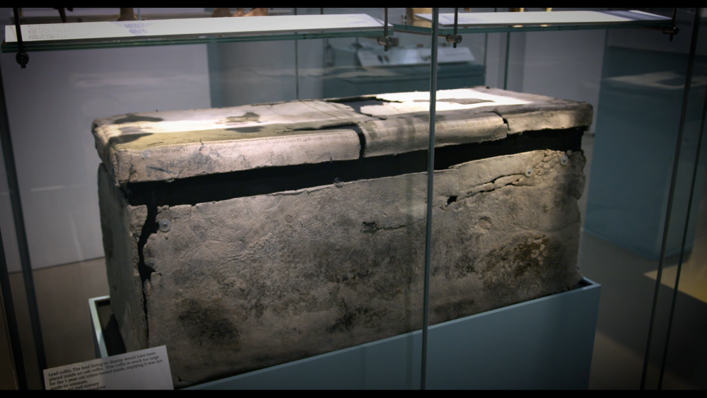 A small lead coffin